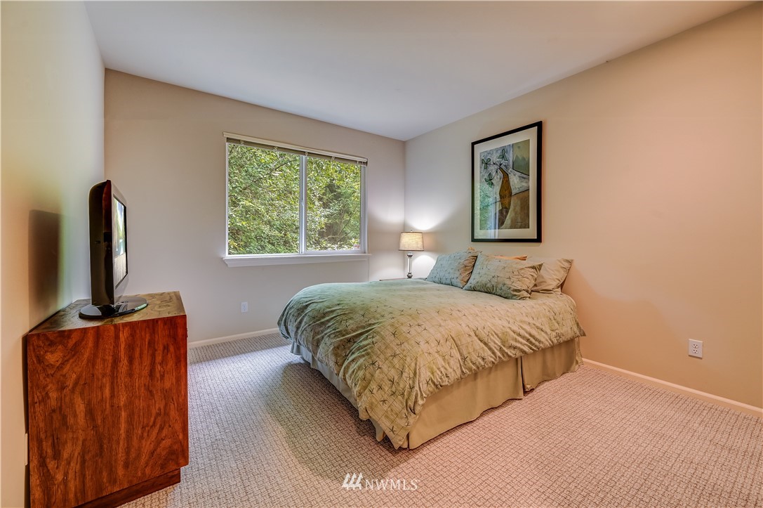 2532 204th Street Southeast Bothell, WA 98021 - Photo 36 of 40
