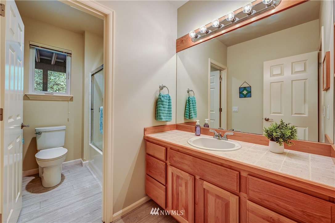 2532 204th Street Southeast Bothell, WA 98021 - Photo 38 of 40