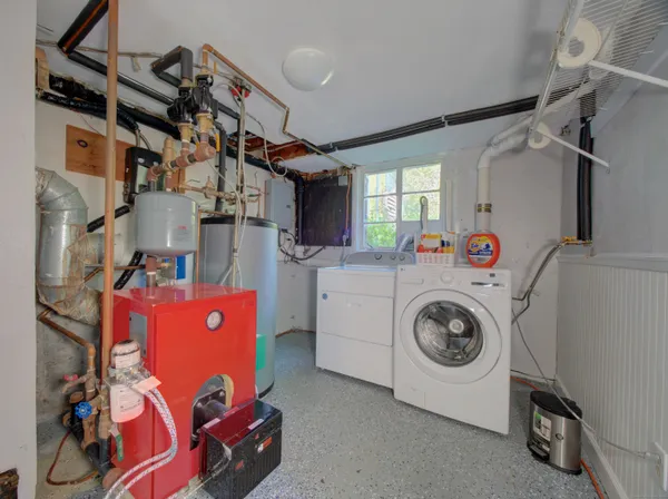 $2,500 | 24 Larchmont Terrace, Groton, CT 06355