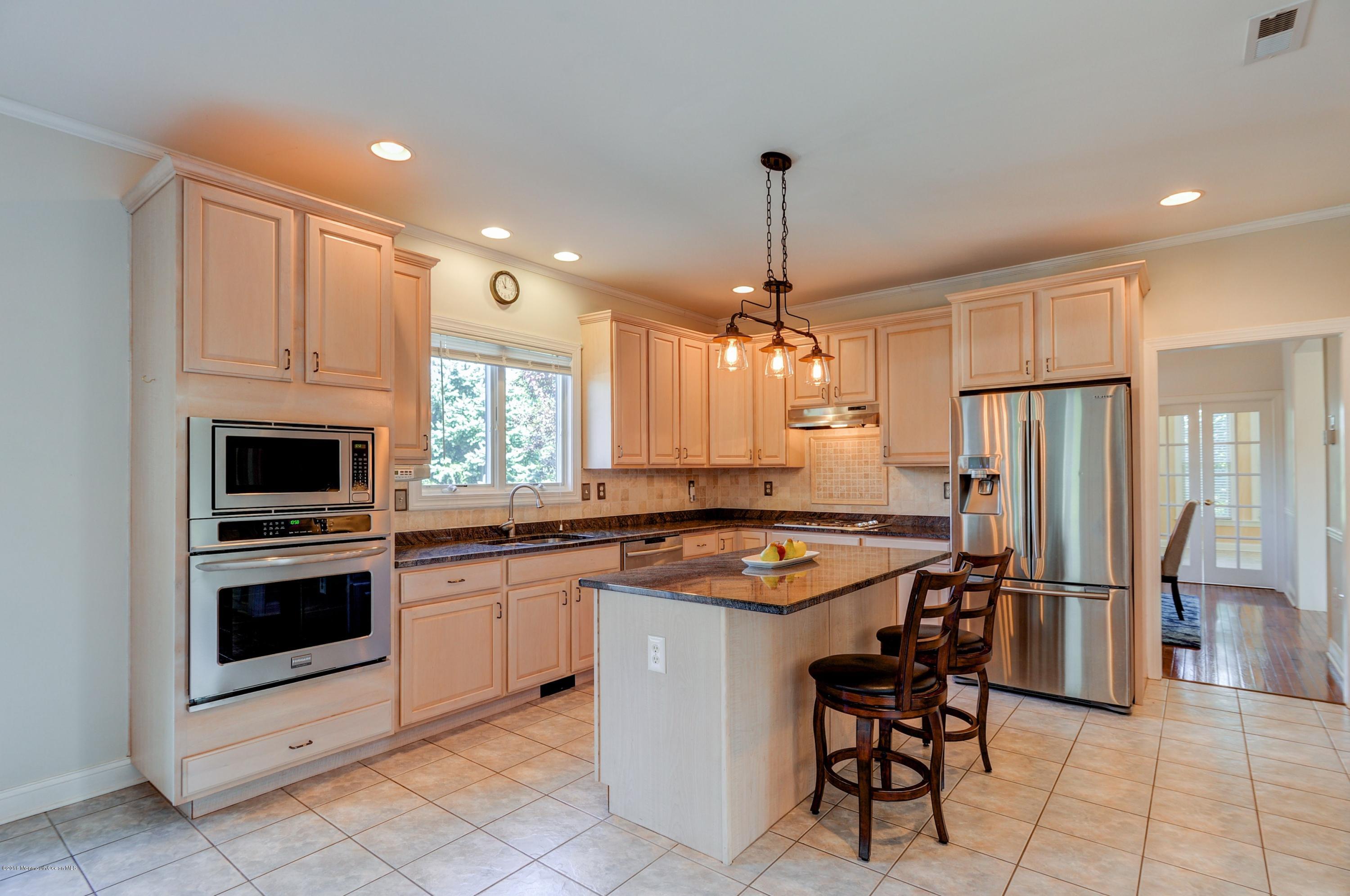 47 Gallant Fox Road Tinton Falls, NJ 07724 - Photo 13 of 34 Kitchen