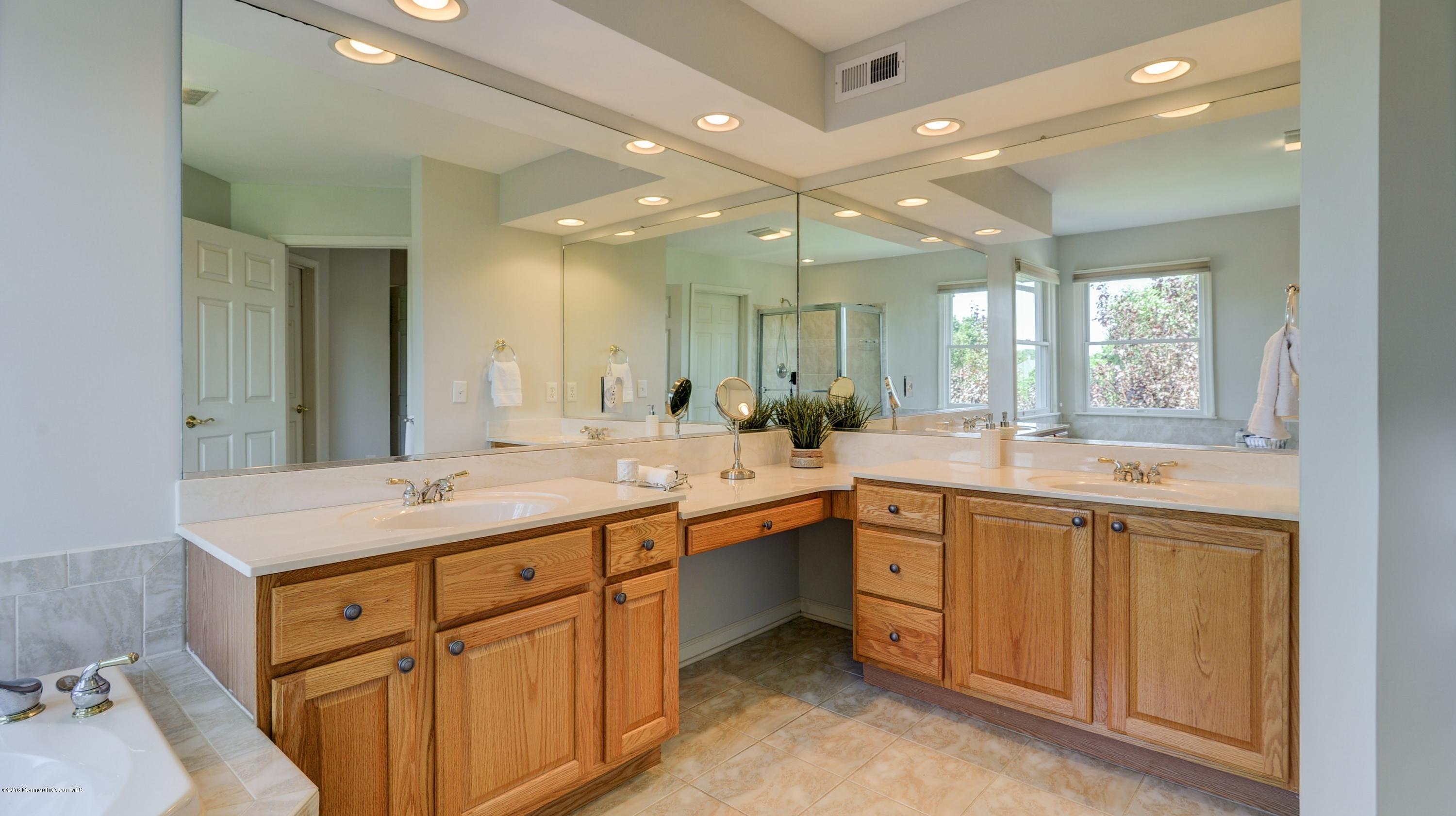 47 Gallant Fox Road Tinton Falls, NJ 07724 - Photo 16 of 34 Master Bathroom
