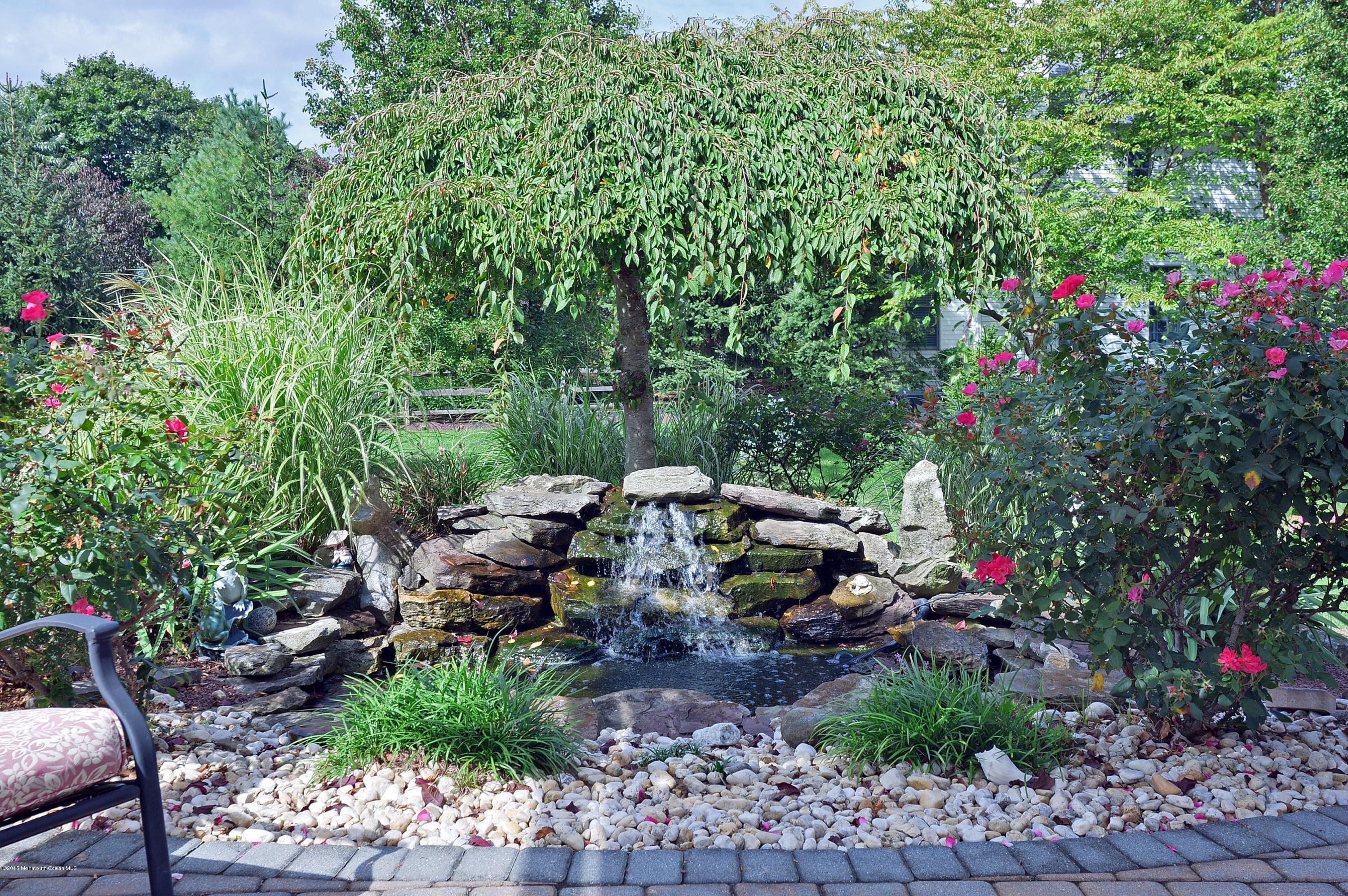 47 Gallant Fox Road Tinton Falls, NJ 07724 - Photo 28 of 34 Waterfall