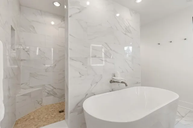 $149,900 | 136 Georgetown Avenue, Unit 1B3, Inlet Beach, FL 32461