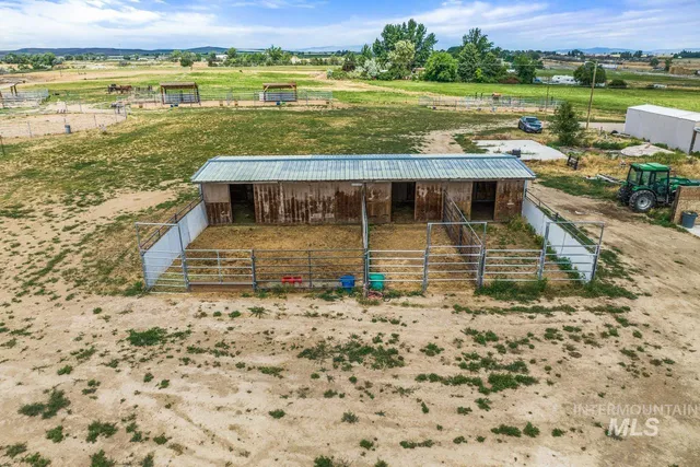 $995,000 | 4417 Oak Road, Ontario, OR 97914