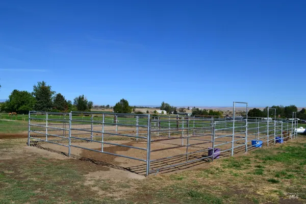 $995,000 | 4417 Oak Road, Ontario, OR 97914