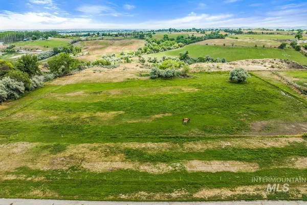 $995,000 | 4417 Oak Road, Ontario, OR 97914