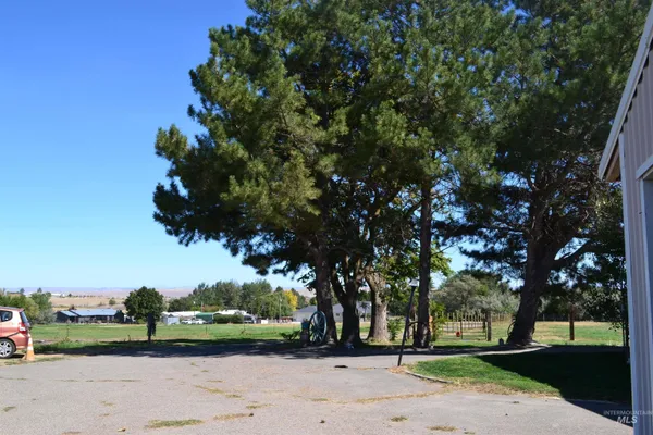 $995,000 | 4417 Oak Road, Ontario, OR 97914