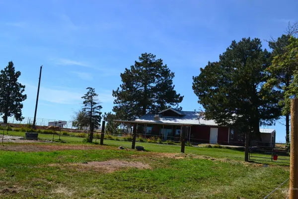 $995,000 | 4417 Oak Road, Ontario, OR 97914