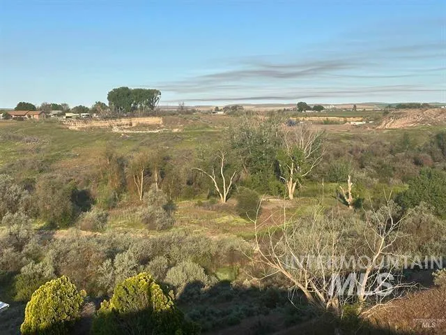 $995,000 | 4417 Oak Road, Ontario, OR 97914