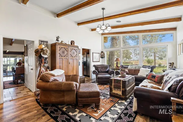 $995,000 | 4417 Oak Road, Ontario, OR 97914