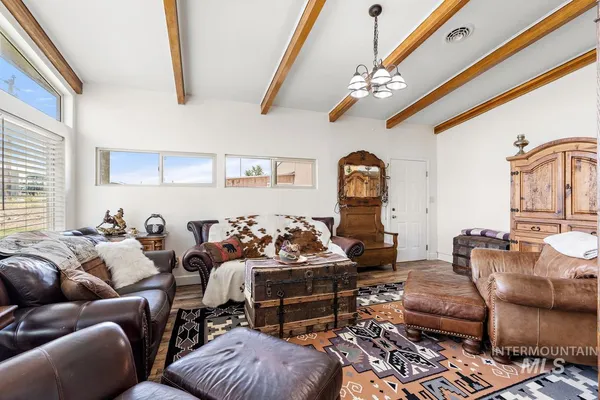 $995,000 | 4417 Oak Road, Ontario, OR 97914