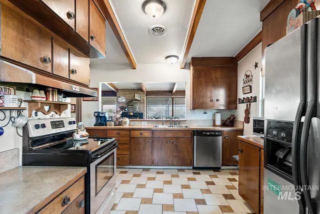 $995,000 | 4417 Oak Road, Ontario, OR 97914