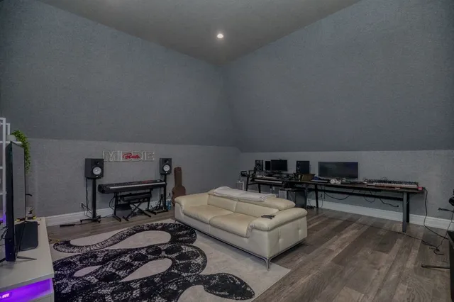 $4,708,146 | 8146 Thompson Lake Drive, Missouri City, TX 77459