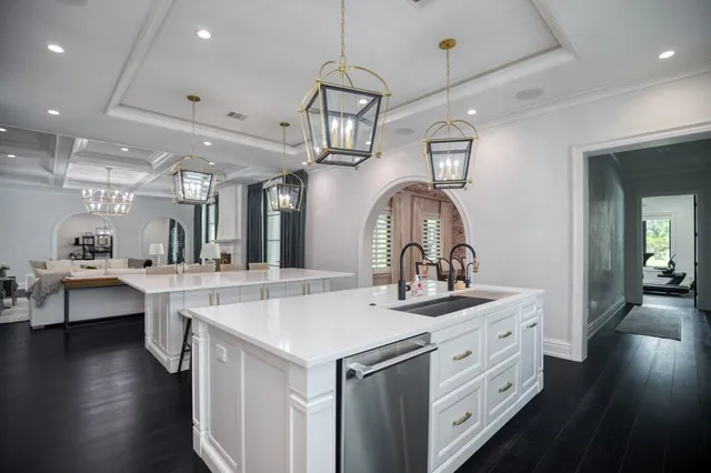 $4,708,146 | 8146 Thompson Lake Drive, Missouri City, TX 77459