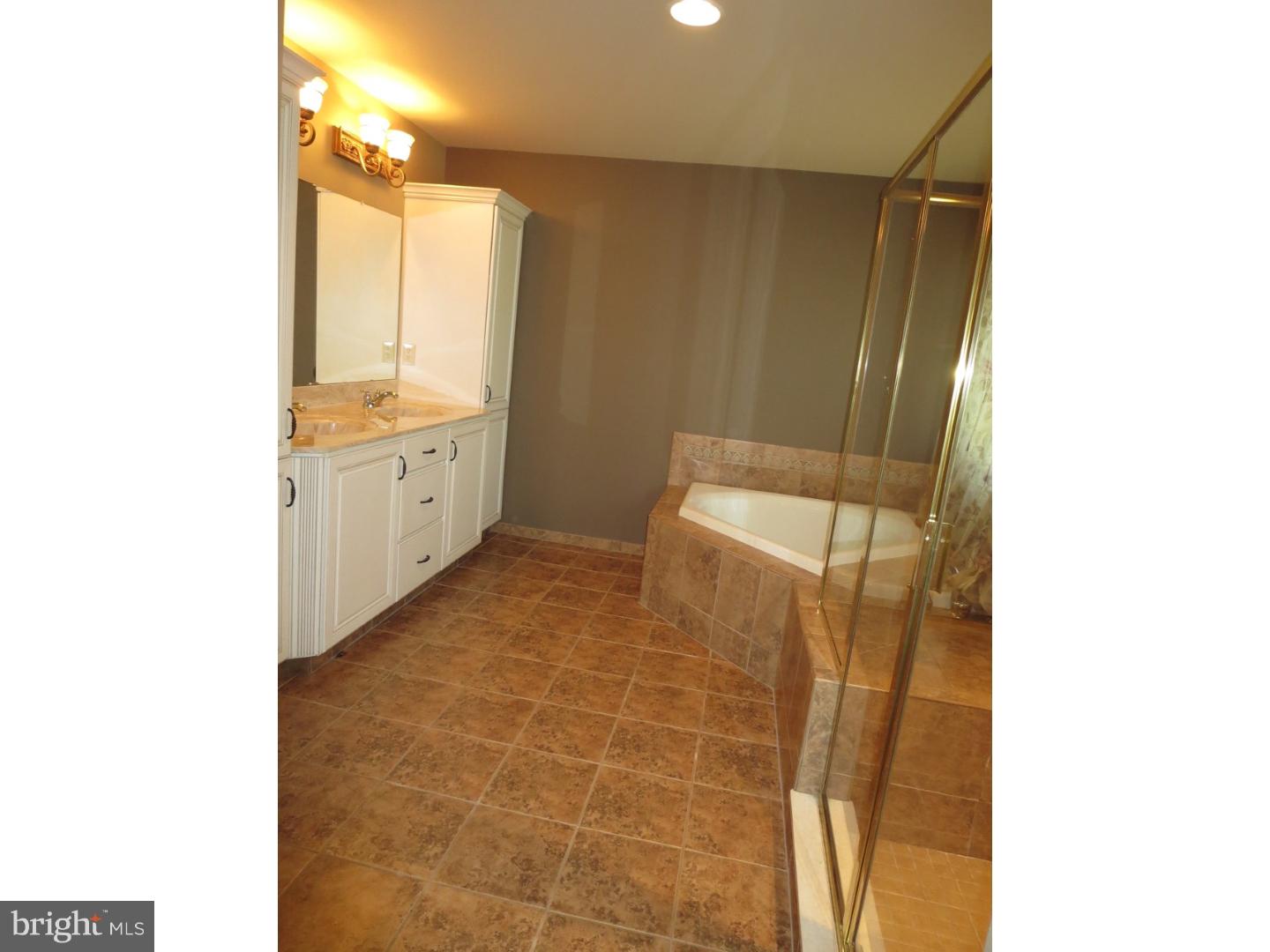 82 Rittenhouse Circle Newtown, PA 18940 - Photo 16 of 25 Gallery Image 16