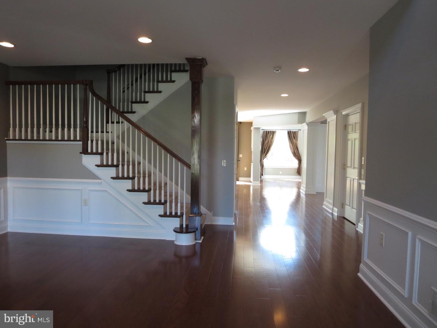 82 Rittenhouse Circle Newtown, PA 18940 - Photo 6 of 25 Gallery Image 6