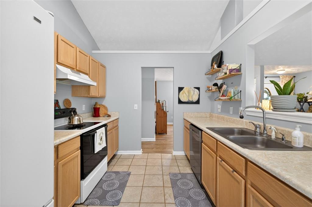 3000 Amber Way Monroe, GA 30655 - Photo 9 of 27