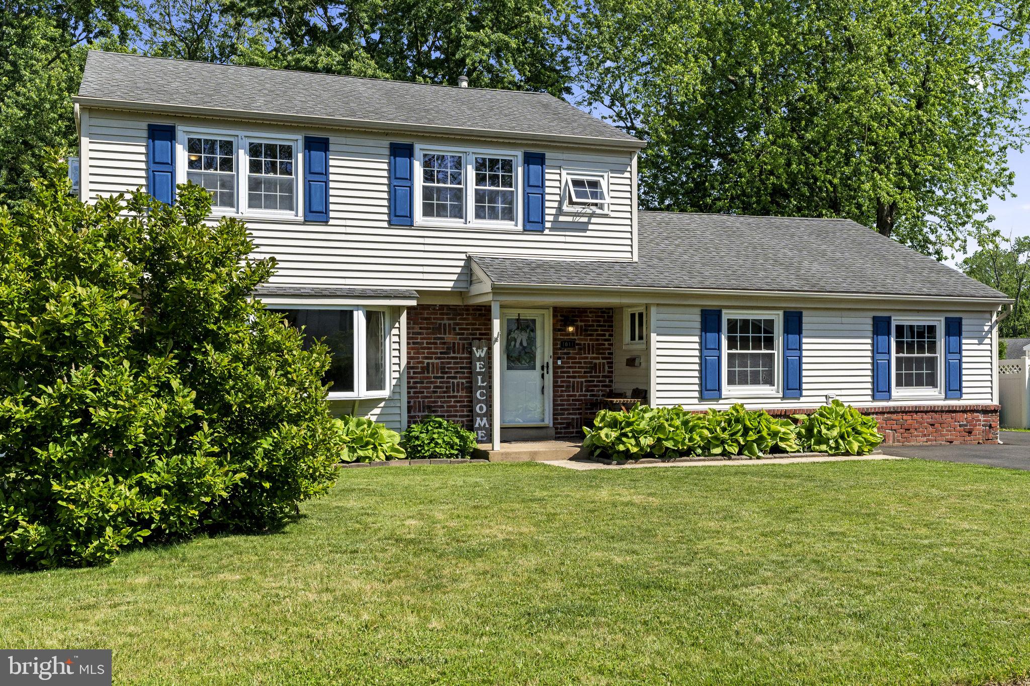 1011 Red Barn Road Warminster, PA 18974 - Photo 3 of 39