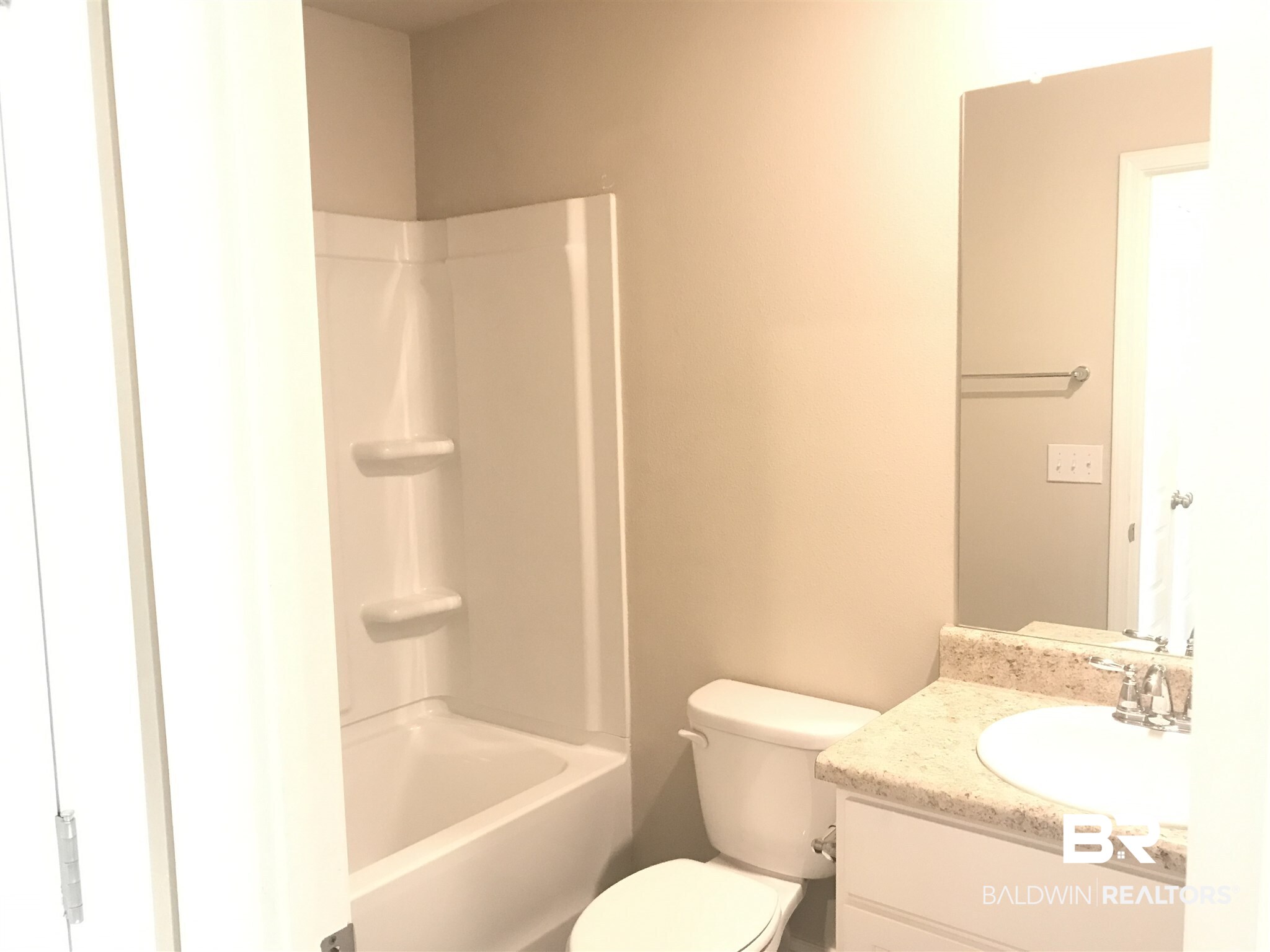 25806 Pollard Road, Unit 33 Daphne, AL 36526 - Photo 23 of 28 2nd Floor Bath