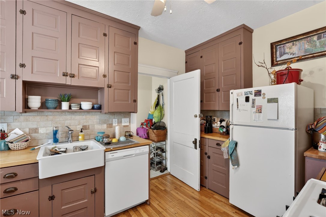3221 Bradford Road Cleveland Heights, OH 44118 - Photo 8 of 37