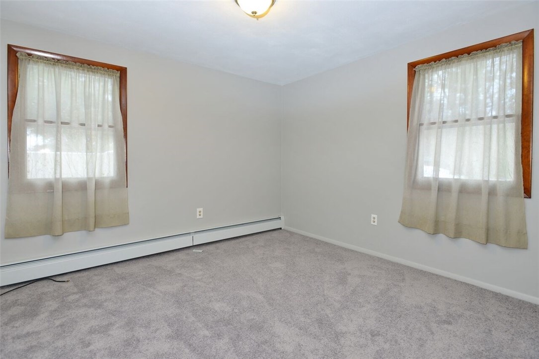 775 Knotty Oak Road Coventry, RI 02816 - Photo 11 of 23