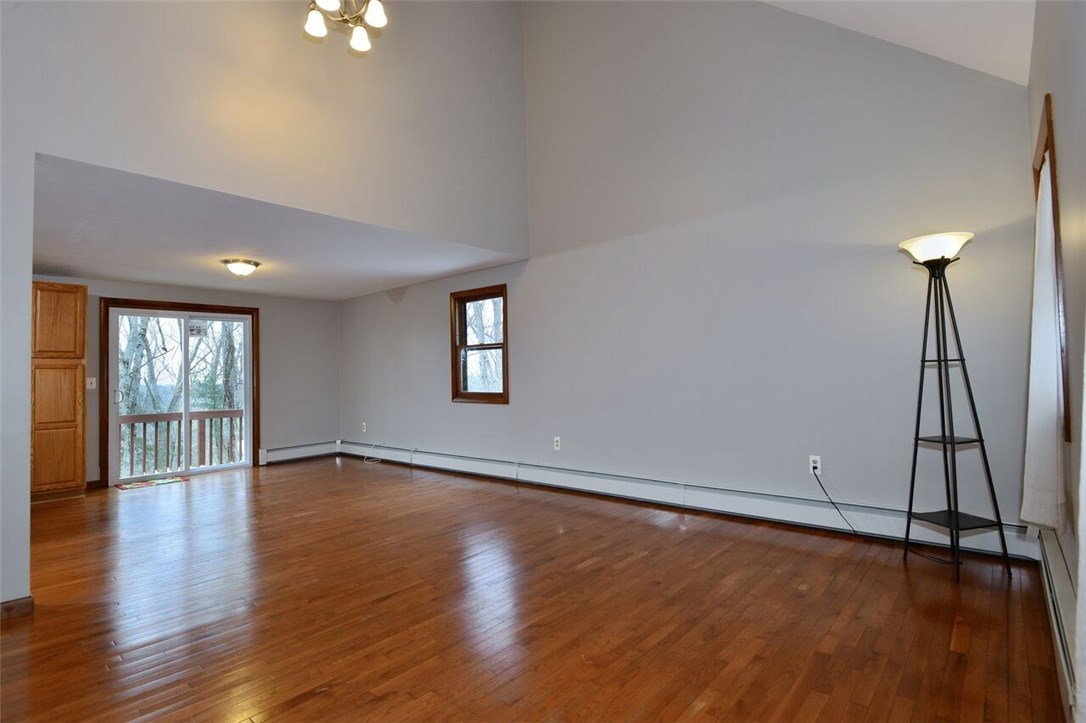775 Knotty Oak Road Coventry, RI 02816 - Photo 5 of 23
