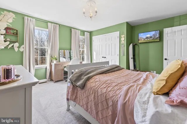 $635,000 | 2990 Holland Drive, Huntingtown, MD 20639