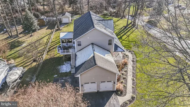 $635,000 | 2990 Holland Drive, Huntingtown, MD 20639