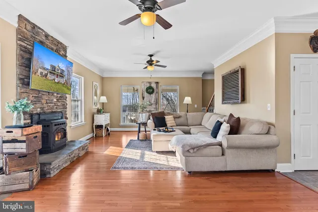 $635,000 | 2990 Holland Drive, Huntingtown, MD 20639