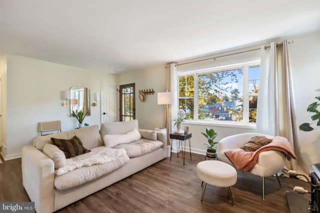 $2,850 | 1801 North Hills Avenue, Willow Grove, PA 19090