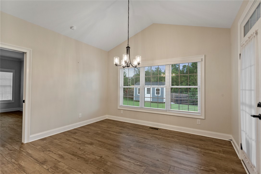340 Fiddlers Way Seneca, SC 29678 - Photo 18 of 40 Dining