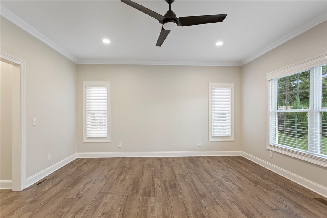 340 Fiddlers Way Seneca, SC 29678 - Photo 20 of 40 Primary Bedroom