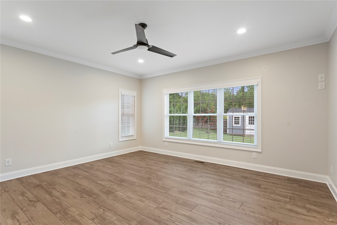 340 Fiddlers Way Seneca, SC 29678 - Photo 21 of 40 Gallery Image 21