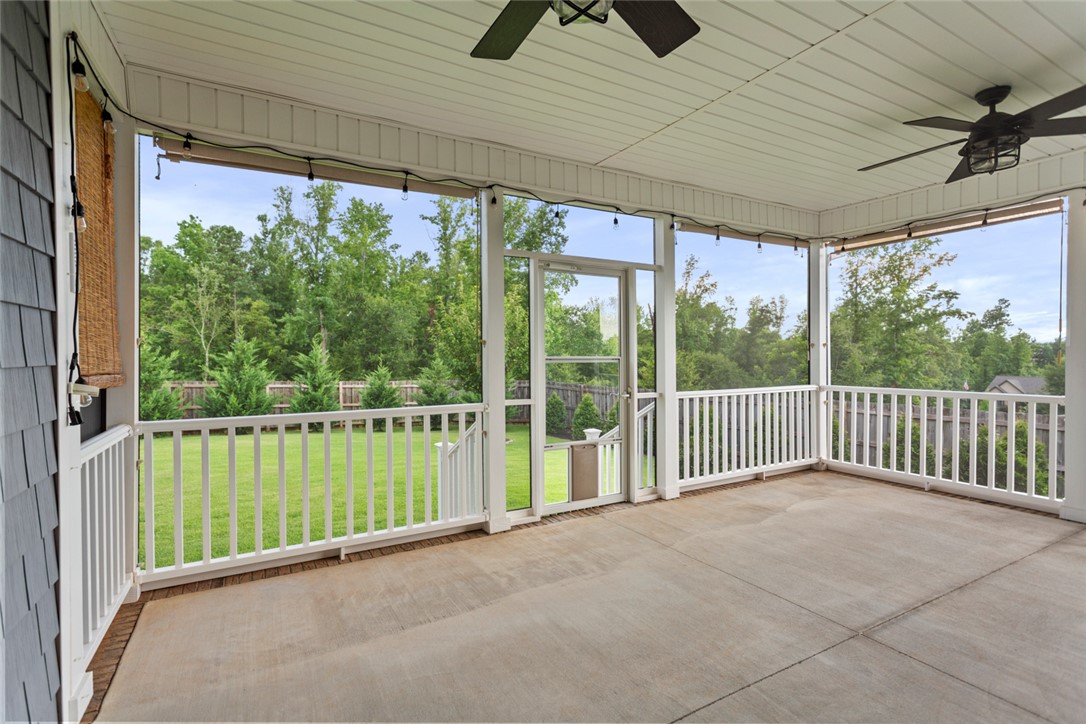 340 Fiddlers Way Seneca, SC 29678 - Photo 33 of 40 Porch with Blinds