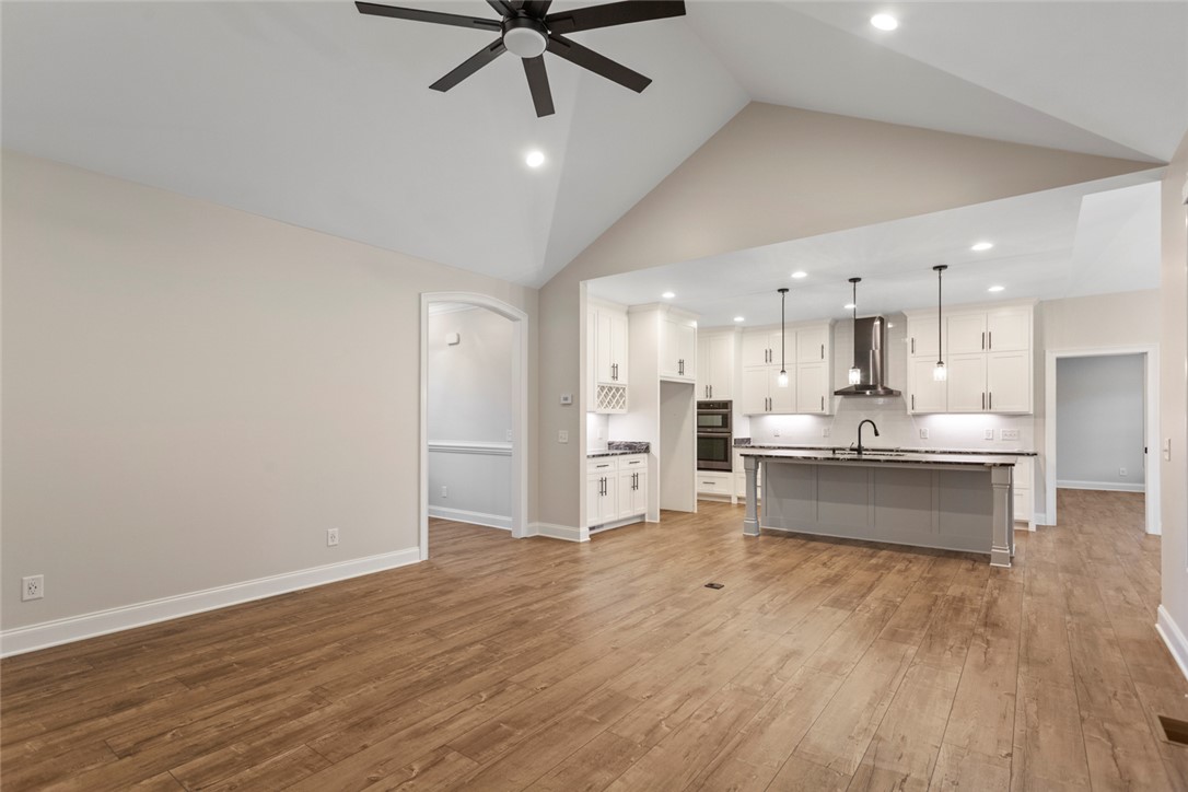 340 Fiddlers Way Seneca, SC 29678 - Photo 9 of 40 Gallery Image 9
