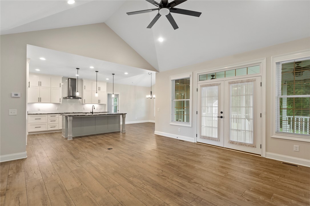 340 Fiddlers Way Seneca, SC 29678 - Photo 10 of 40 Gallery Image 10