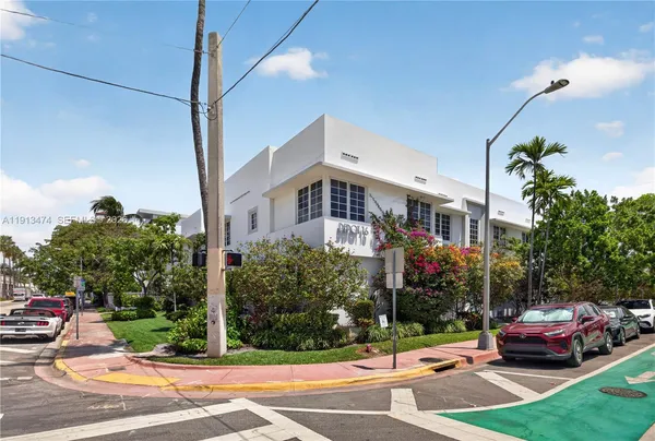 $5,750 | 1601 Jefferson Avenue, Miami Beach, FL 33139