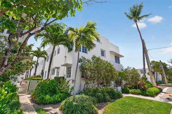 $5,750 | 1601 Jefferson Avenue, Miami Beach, FL 33139