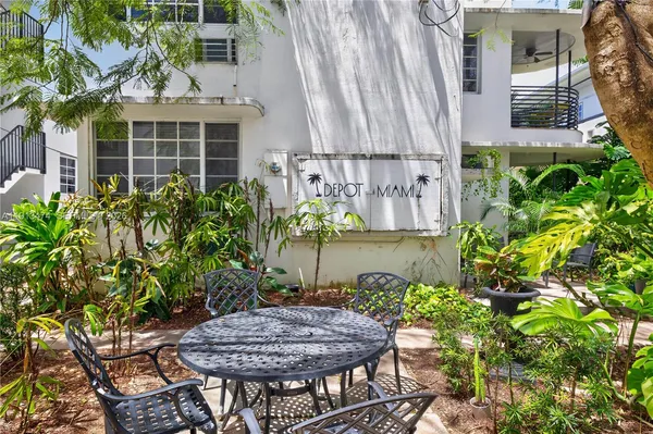 $5,750 | 1601 Jefferson Avenue, Miami Beach, FL 33139