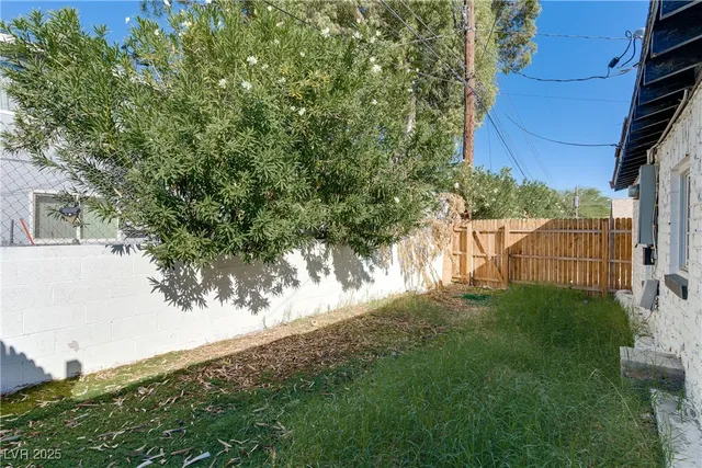 $1,419 | 309 North 16th Street, Unit A, Las Vegas, NV 89101