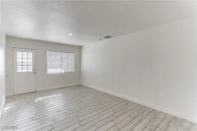 $1,419 | 309 North 16th Street, Unit A, Las Vegas, NV 89101