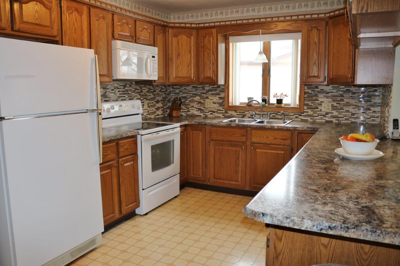 130 A Riverside Drive Cheboygan, MI 49721 - Photo 8 of 16 Gallery Image 8