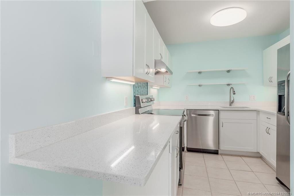 2117 Southeast Wayne Road Stuart, FL 34994 - Photo 15 of 18 Gallery Image 15