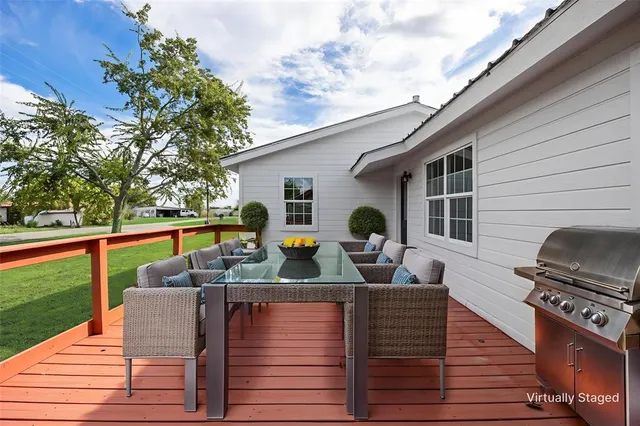 $199,000 | 307 South Elm Street, Leonard, TX 75452