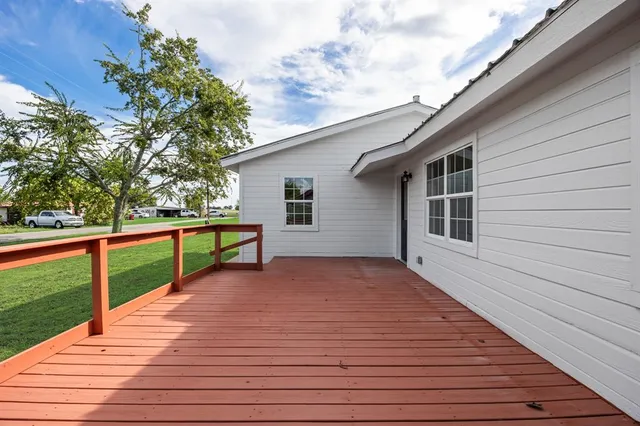 $199,000 | 307 South Elm Street, Leonard, TX 75452