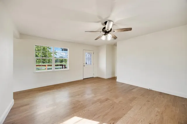 $199,000 | 307 South Elm Street, Leonard, TX 75452