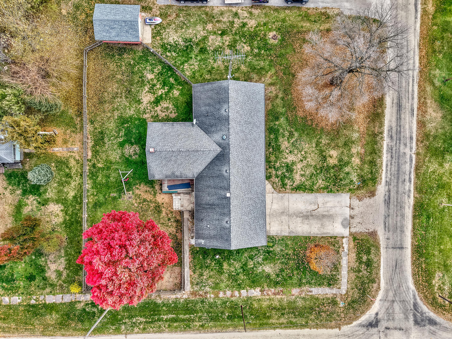 761 North 3906th Road Triumph, IL 61371 - Photo 4 of 28