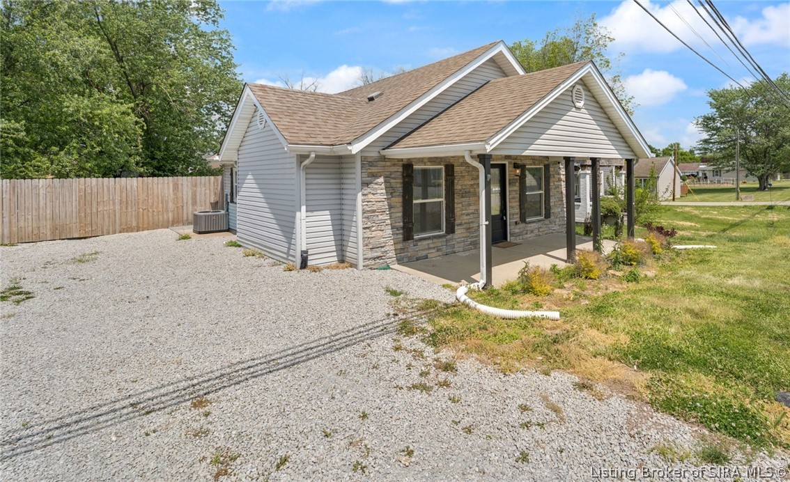 1429 Mt Zion Road Henryville, IN 47126 - Photo 2 of 29