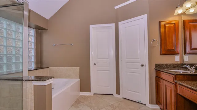 $2,750 | 17915 Harbour Bridge Point Drive, Cypress, TX 77429