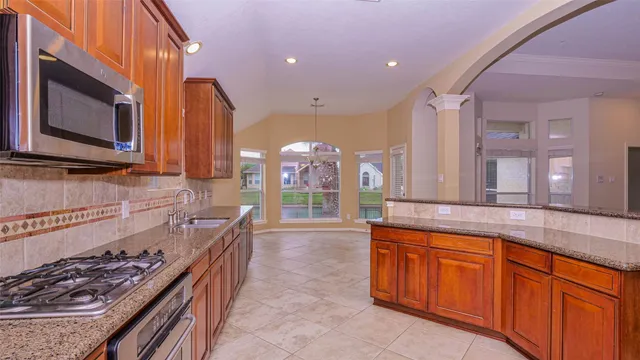 $2,750 | 17915 Harbour Bridge Point Drive, Cypress, TX 77429